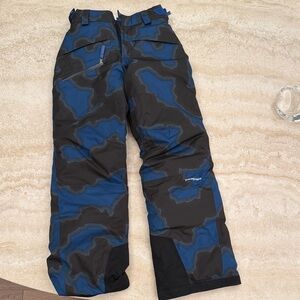 Patagonia Blue and Black Patterned Pants
